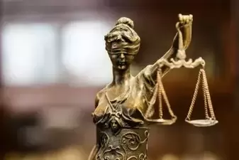 Picture of statute of justice